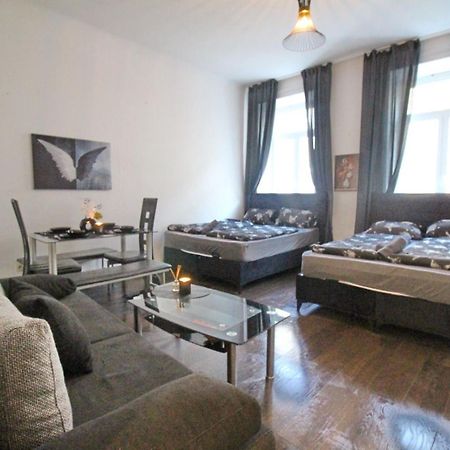 23Sam Apartment Vienna 23 Malfattigasse Buitenkant foto